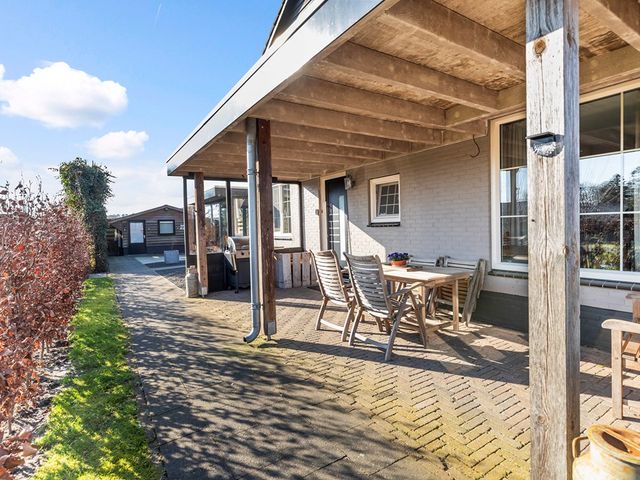 Eerbeekseweg 132, Loenen