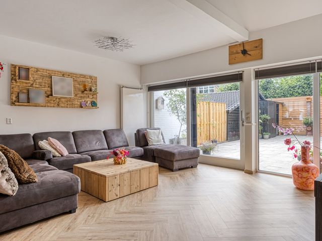 Bilderdijkstraat 24, Bunschoten-Spakenburg