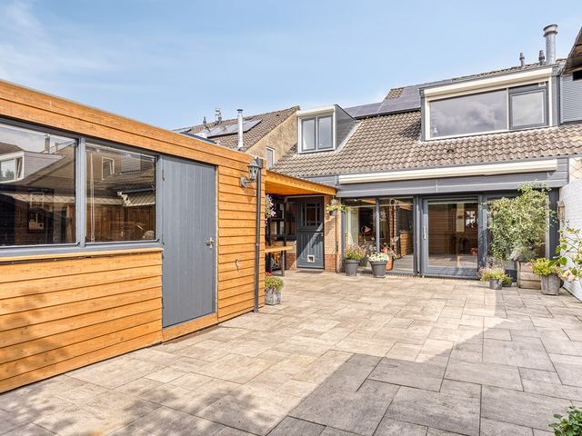 Bilderdijkstraat 24, Bunschoten-Spakenburg