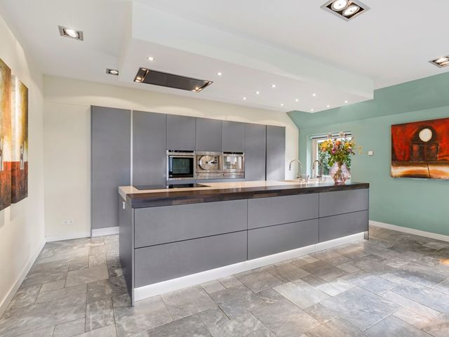 Runselstraat 10, Berghem