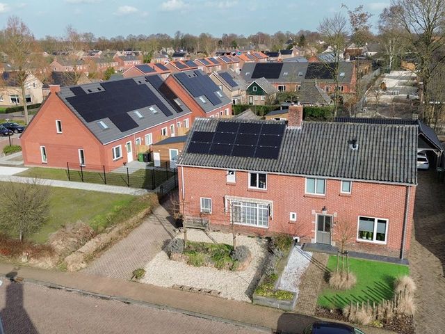 Raadhuisstraat 2, Marum