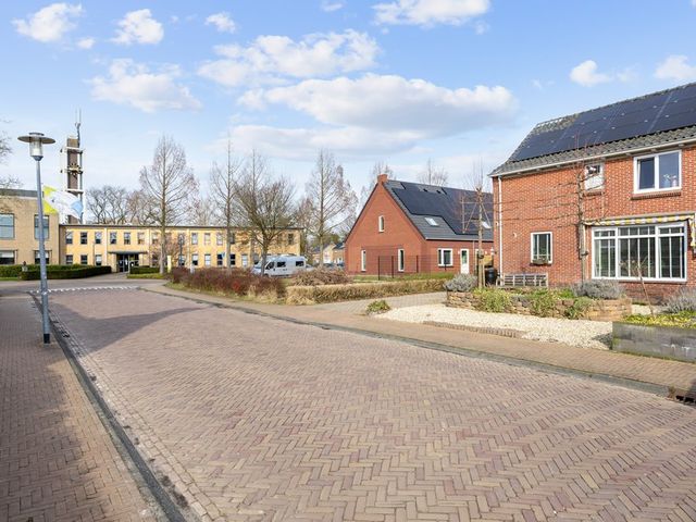 Raadhuisstraat 2, Marum