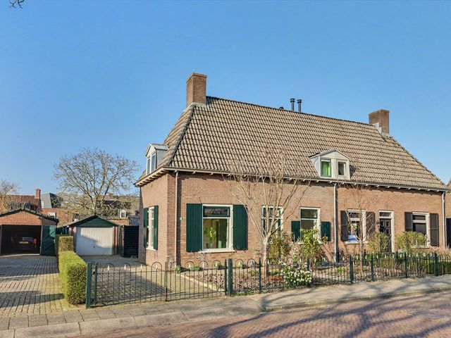 Bevrijdingssingel 15, Ochten