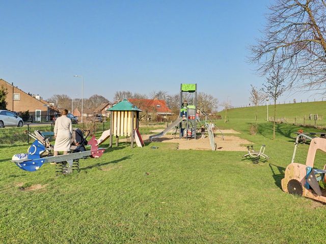 Bevrijdingssingel 15, Ochten