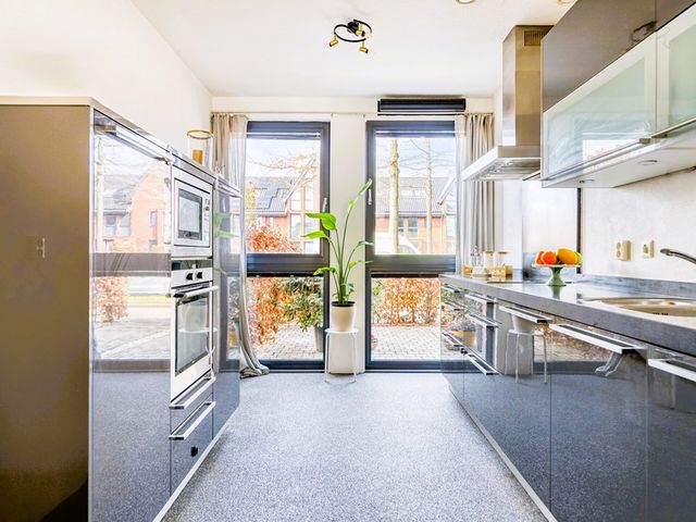 Laan van Avant-Garde 512, Rotterdam