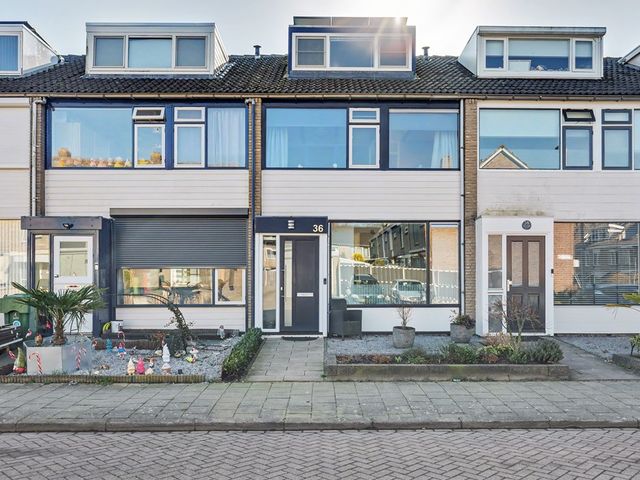 Hazelaarstraat 36, Puttershoek