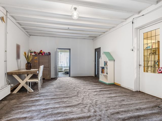 Oosteinde 10, St.-Jacobiparochie