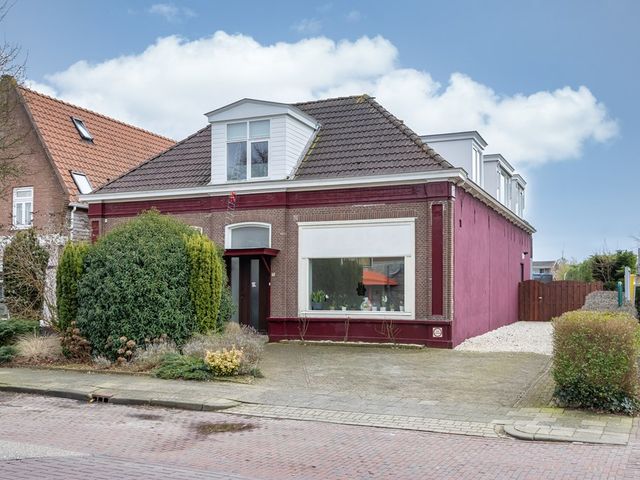 Oosteinde 10, St.-Jacobiparochie