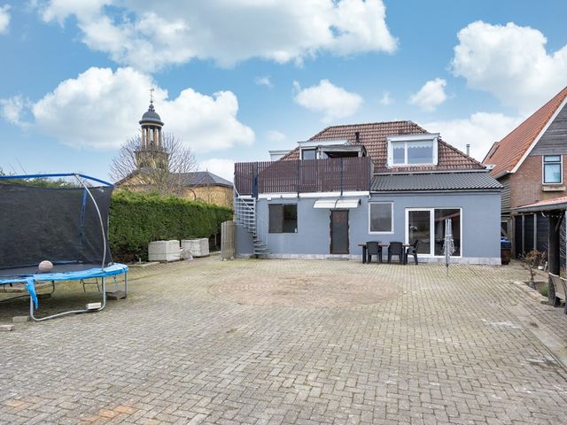 Oosteinde 10, St.-Jacobiparochie