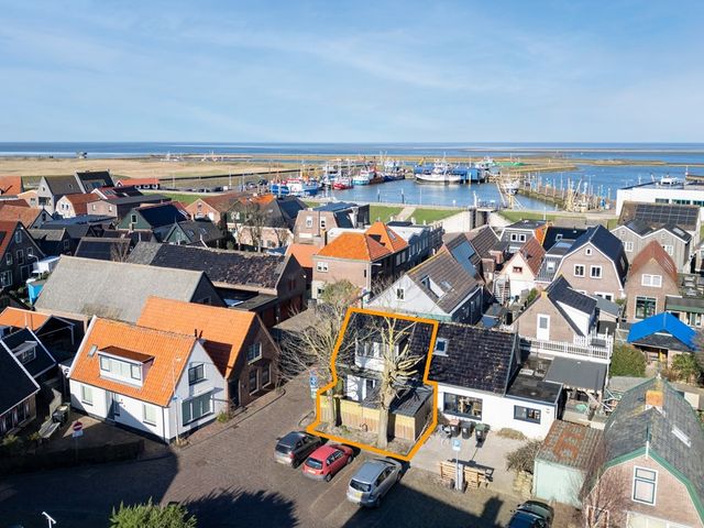 Zeestraat 15, Den Oever