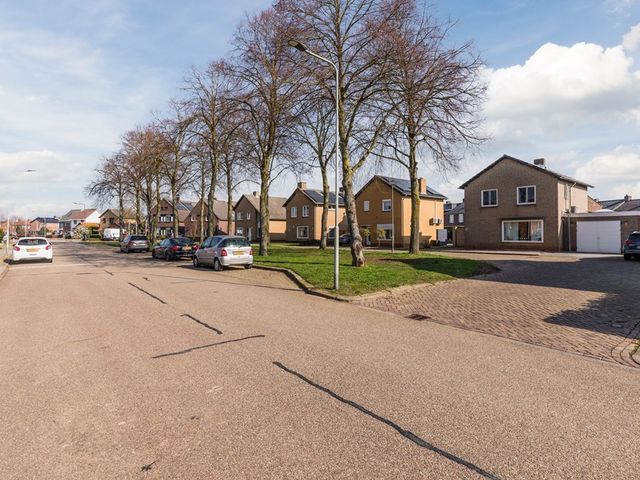 Maasstraat 57, Maasbracht