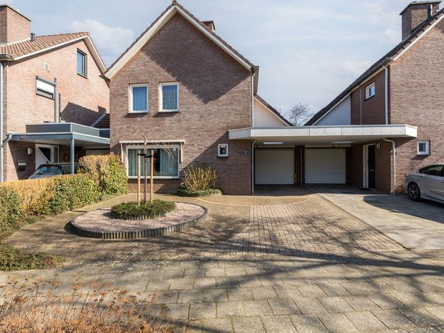 Schoutlaan 38, Susteren