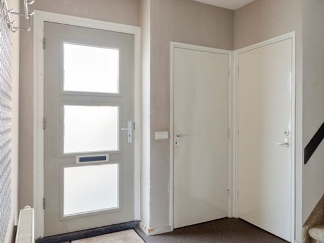 Goudenregenplantsoen 16, Rhenen