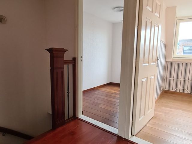 Van Beverenstraat 8, Schiedam