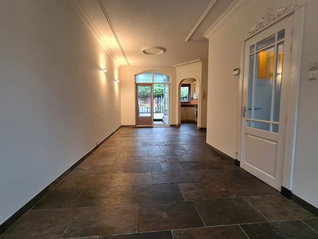 Van Beverenstraat 8, Schiedam