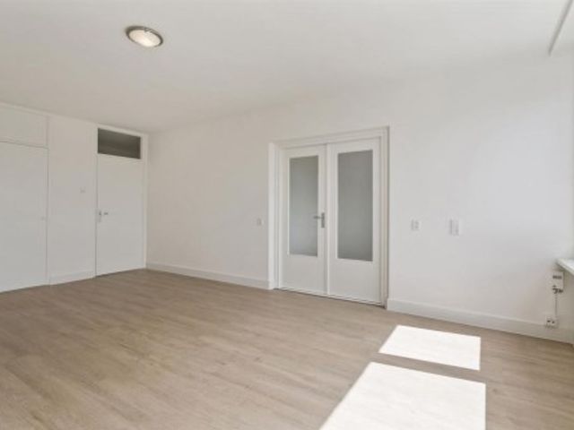 De la Reyweg ONG, Den Haag