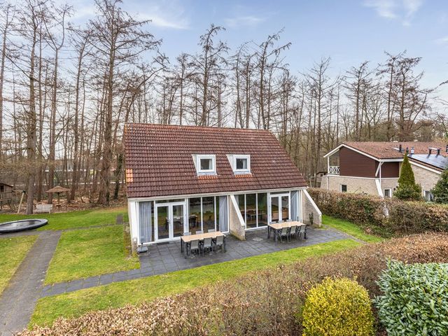 Heuvelweg 15 17, Vlagtwedde