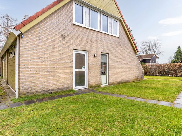 Heuvelweg 15 17, Vlagtwedde