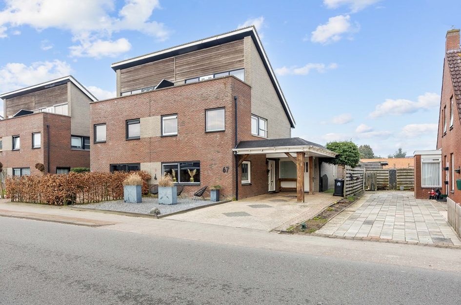 Boveneind 67