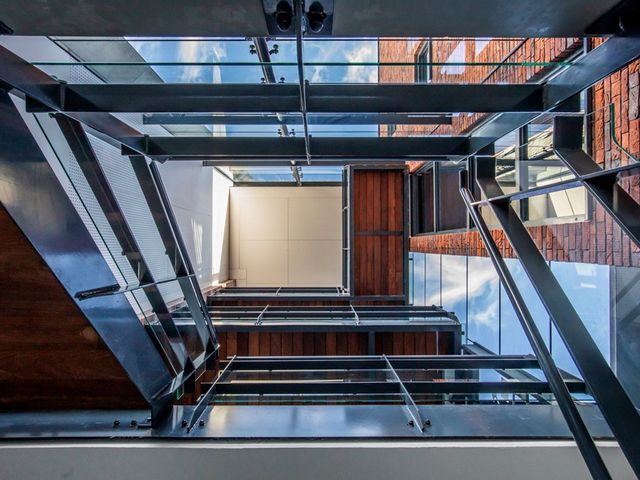 Apollopad 102, Assen