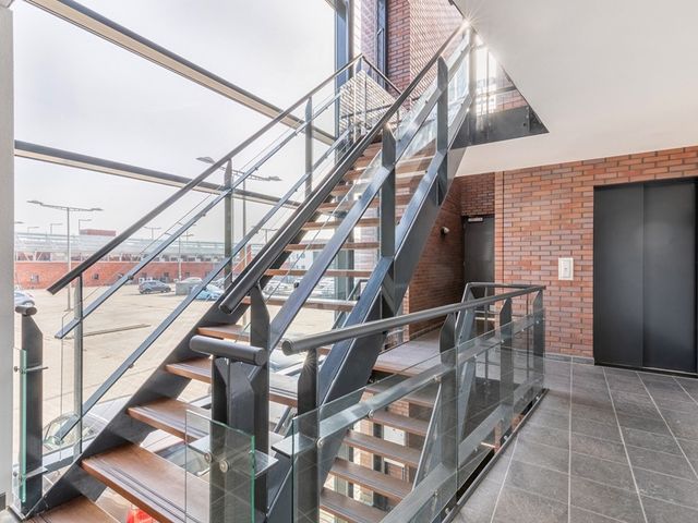 Apollopad 102, Assen