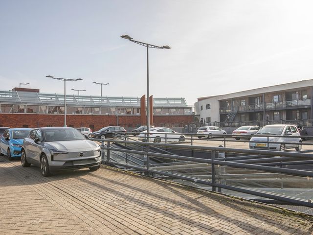 Apollopad 102, Assen