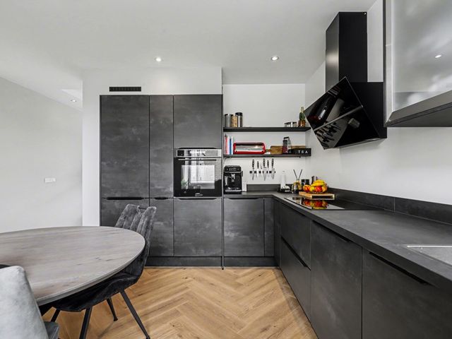 Damaststraat 23, 's-Gravendeel