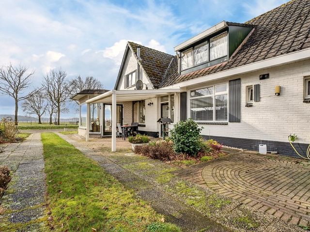 Anerweg-Noord 126, Lutten