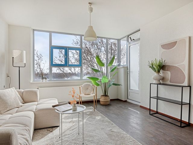 Rietdekkerweg 110, Rotterdam