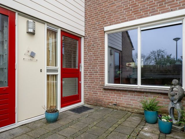 Bergkristal 35, Heerhugowaard