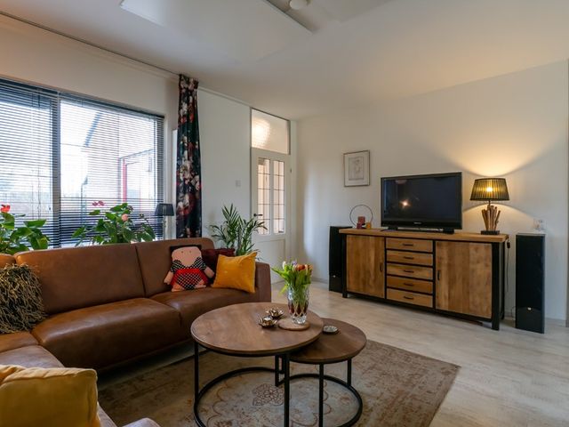 Bergkristal 35, Heerhugowaard