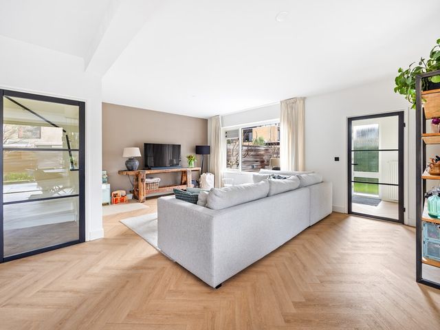 Tulpentuin 311, Voorburg