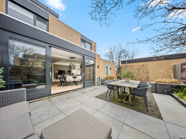 Tulpentuin 311, Voorburg