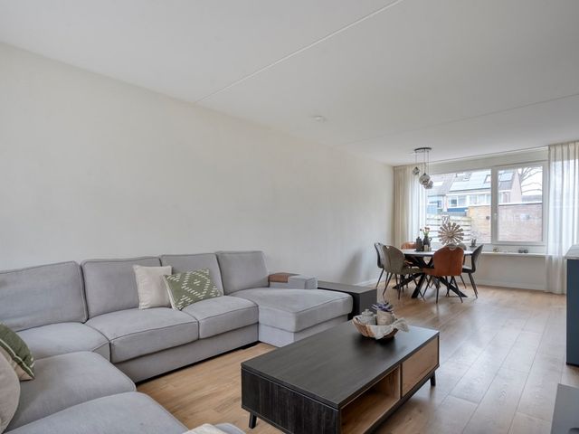 Roerdomplaan 103, Hoogeveen