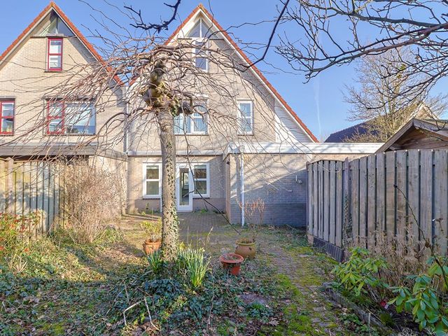 Eemlandia 27, Bunschoten-Spakenburg