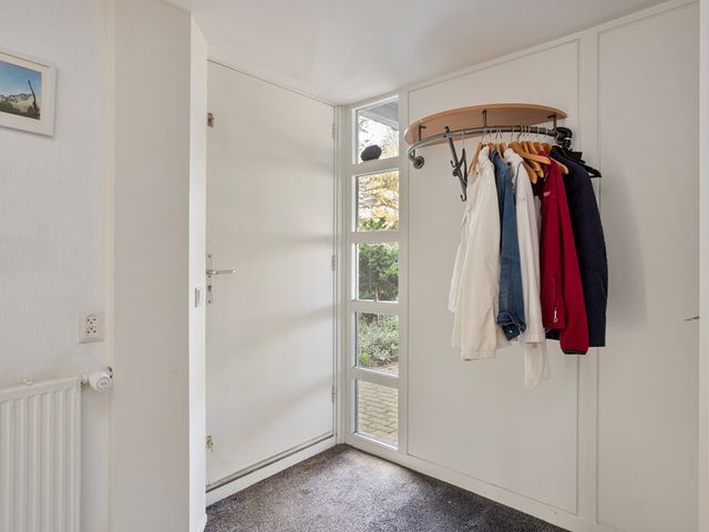 Lange Sloot 13, Velserbroek