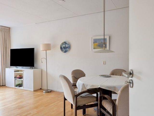 Lange Sloot 13, Velserbroek