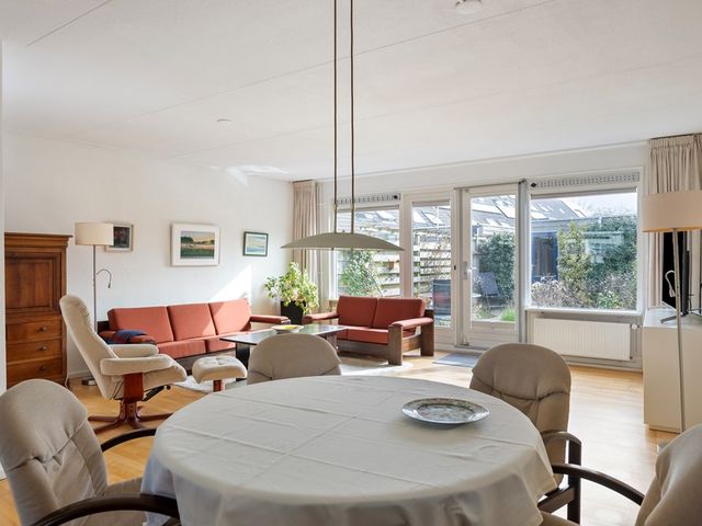 Lange Sloot 13, Velserbroek