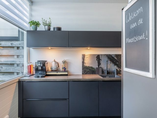 Moezelstraat 105, Assen