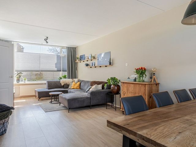 Moezelstraat 105, Assen