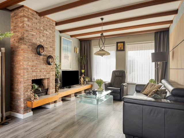 Leeghwaterstraat 20, Hulst