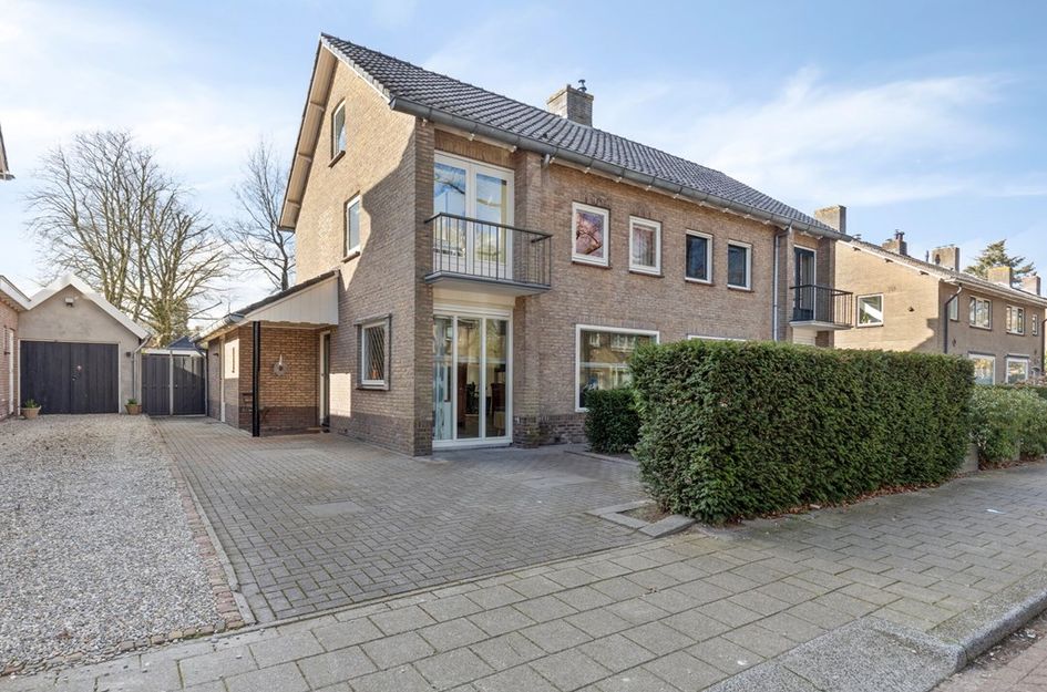 Van Limburg Stirumstraat 22