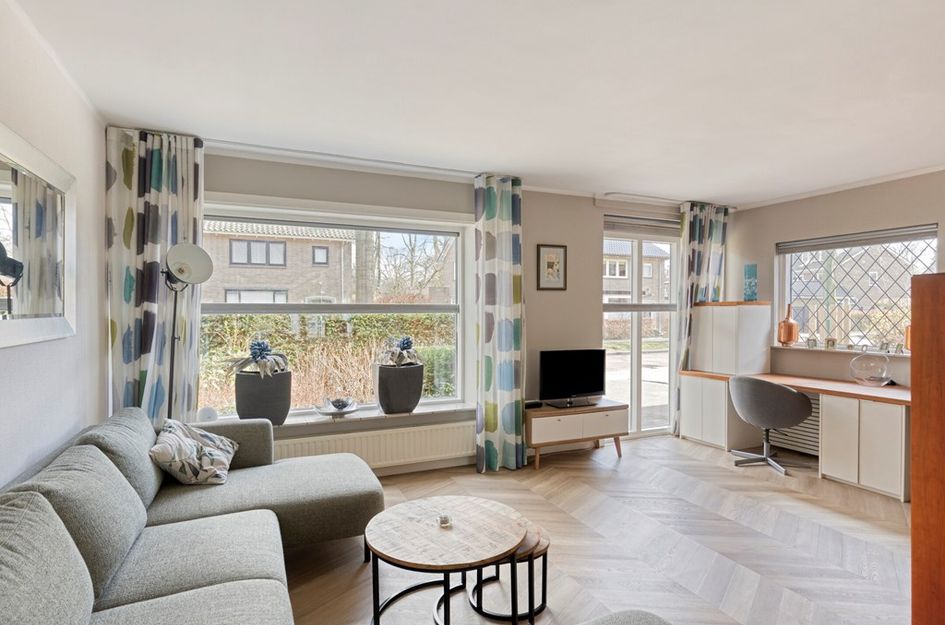 Van Limburg Stirumstraat 22