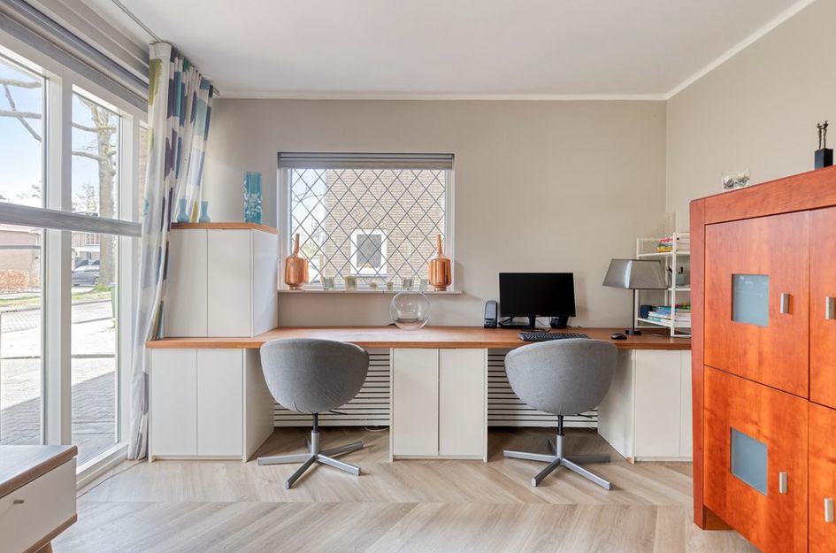 Van Limburg Stirumstraat 22