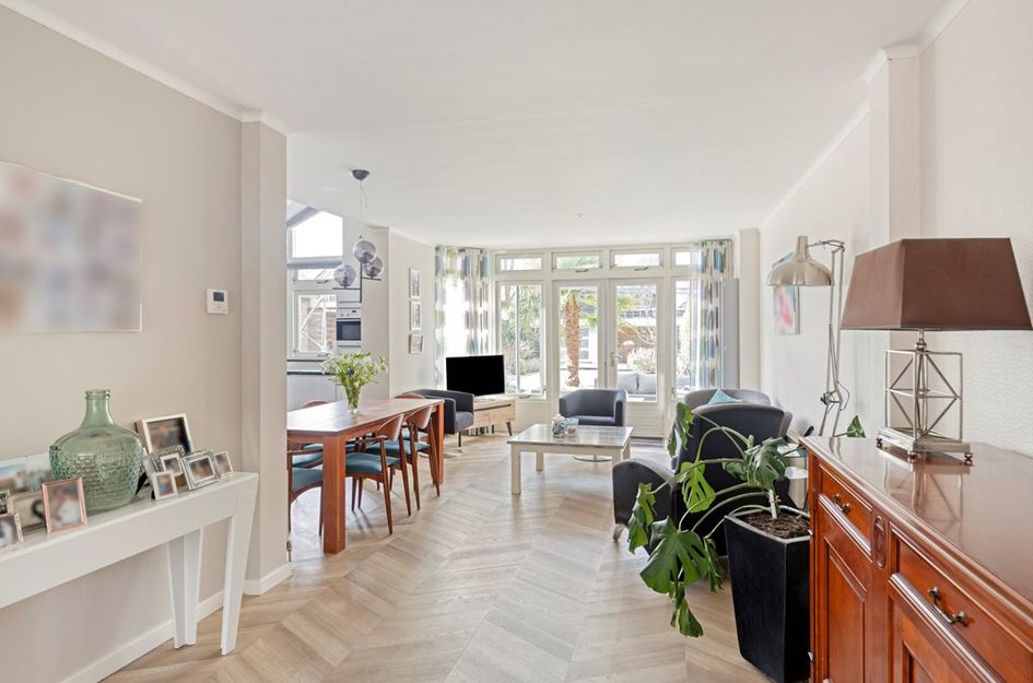 Van Limburg Stirumstraat 22