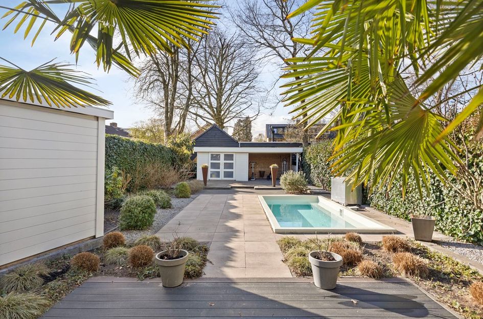 Van Limburg Stirumstraat 22