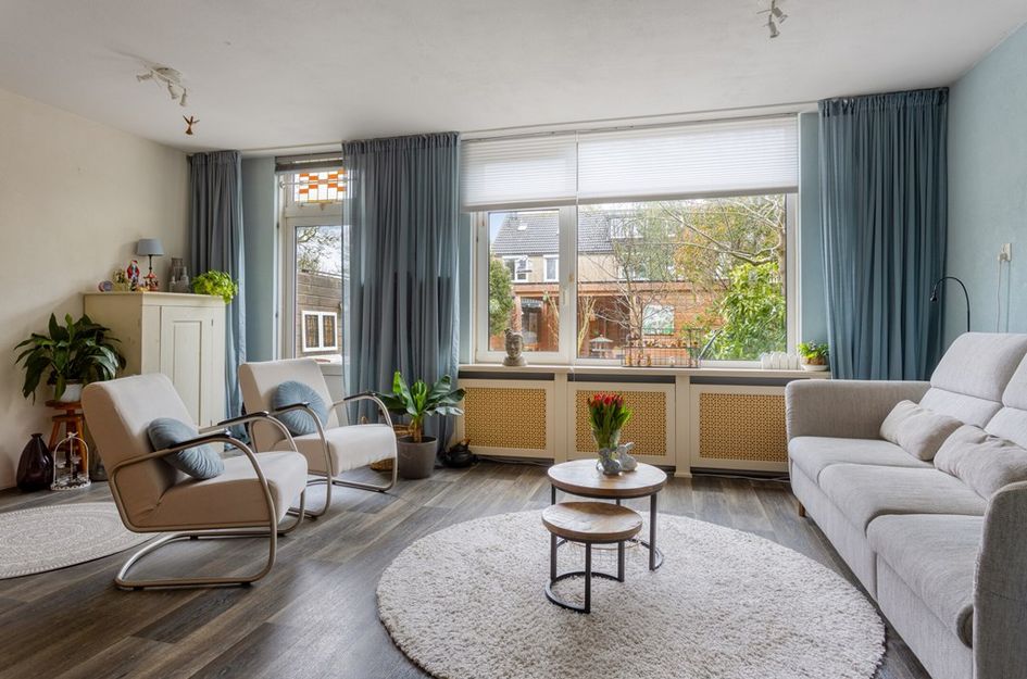 Dokter Bauerstraat 58