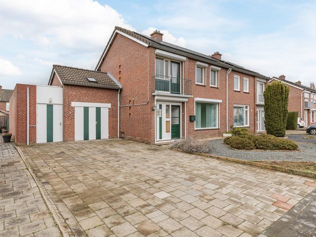 Abeelstraat 19, Echt