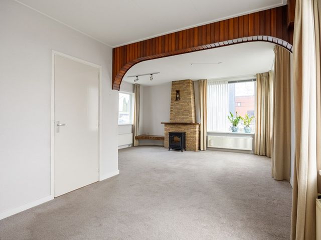 Perastraat 22, Doezum