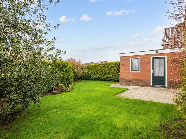 Perastraat 22, Doezum